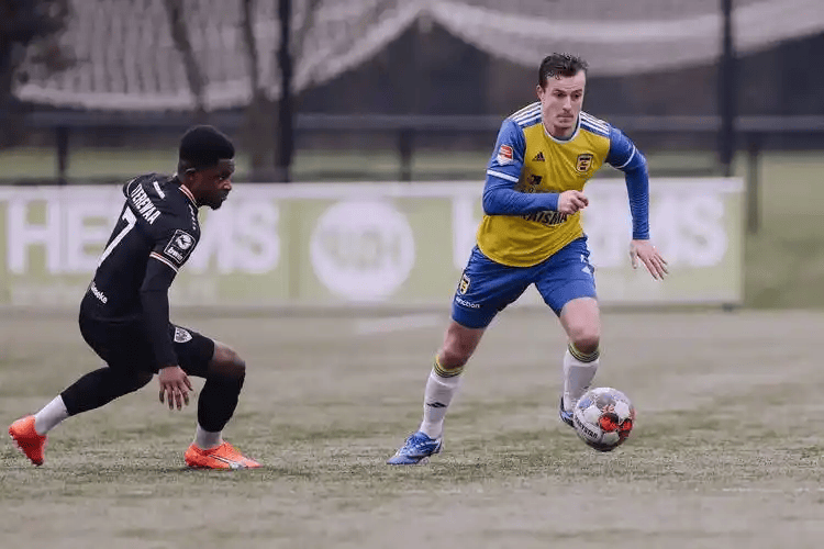 雷火入口 -埃因霍温今夜临场应变马德里竞技伤情更新备战亚冠，现场解说直呼：里程碑夜罗马内部沟通 